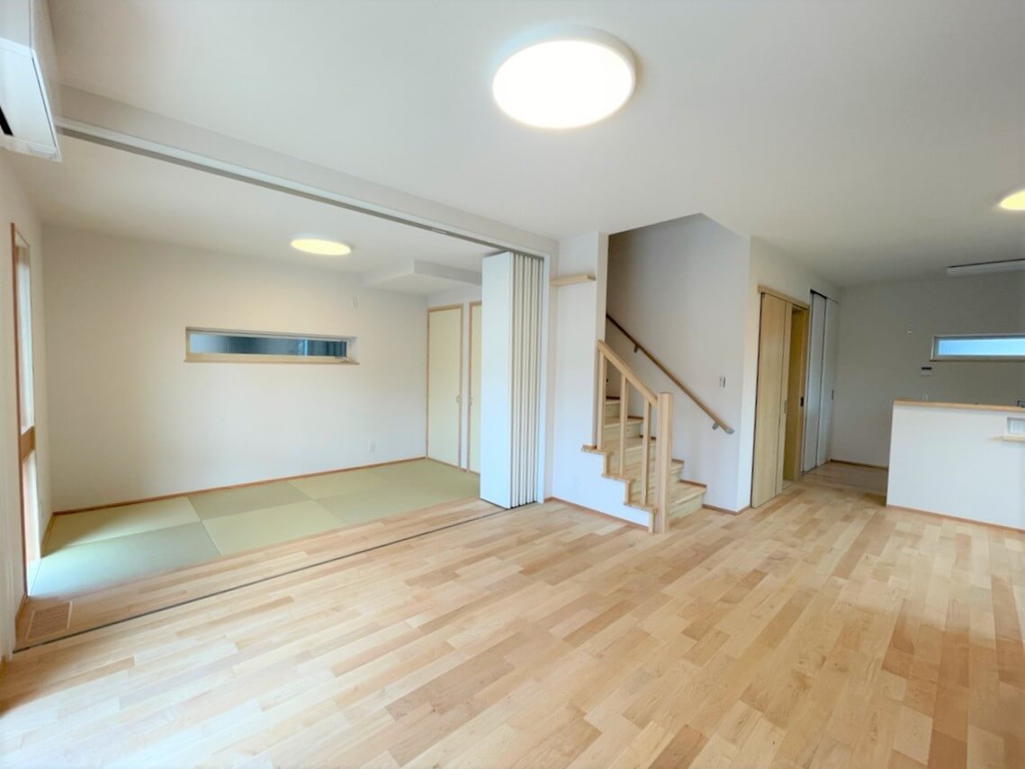 のびやかに暮らす二階建ての住まい