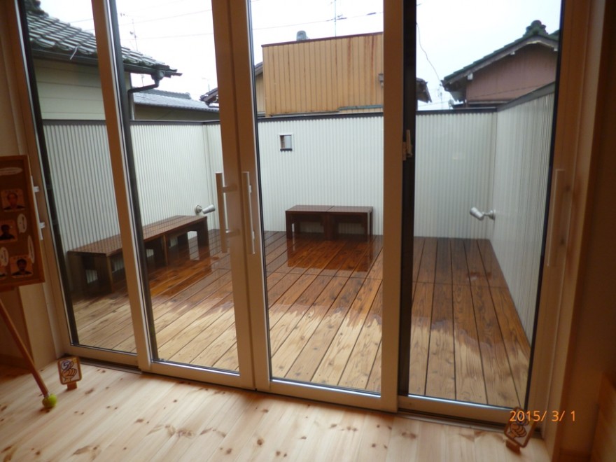 Pｳｯﾄﾞﾃﾞｯｷ